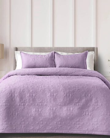 Sensation Quilted Bedcovers AC comforter set with 2 Pillow Covers - Lilac