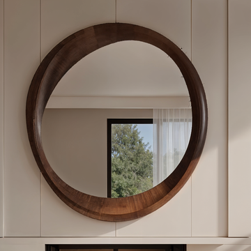 Sleek Wall mirror