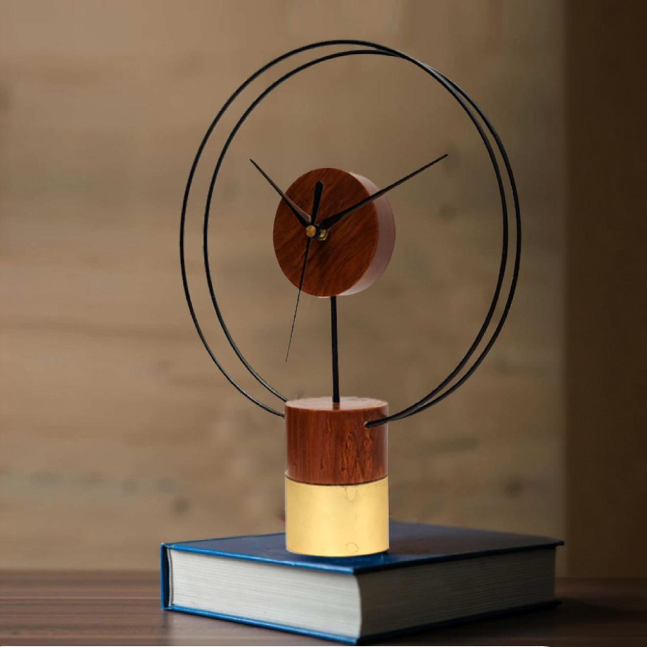Woostilo wall clock